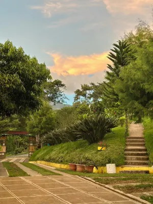 La Villa de los Alas Hotels in Concepción de Ataco