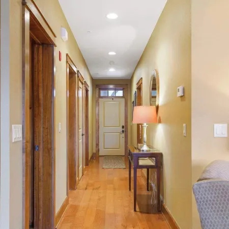 Taneycomo Retreat - Lakefront Condo