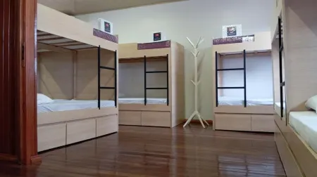 Angatu Hostel Service Отели рядом с достопримечательностью «Floating Dock»