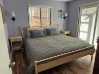 Walk to Wintergreen. Hot Tub. Hiking off Property. Cozy 4 BR home.