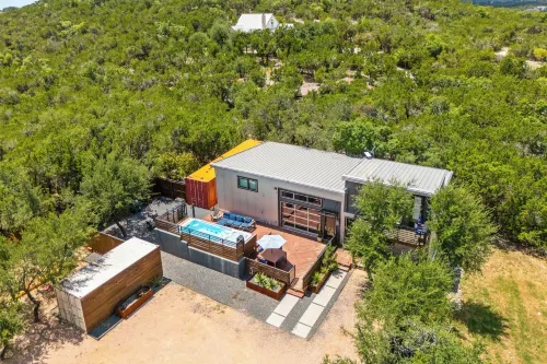 Contemporary Country Style Gem w BBQ & Games Room - Jacuzzi