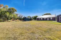 Hike & Ski! Home w/ Dog-friendly Yard in Eagar - Landsted