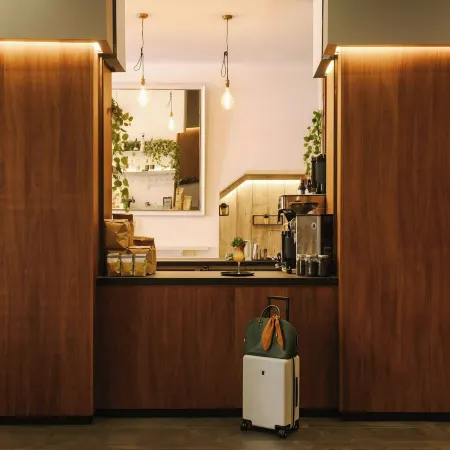 Hotel Henri NY Отели рядом с достопримечательностью «Гремерси»