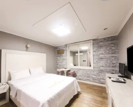 Muan White House Hotel 務安のホテル