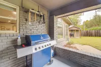 Tulsa Area Home w/ Sunroom: Near Parks & River! - Homestays