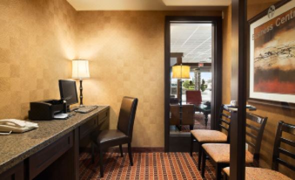 Ramada by Wyndham Surrey/Langley