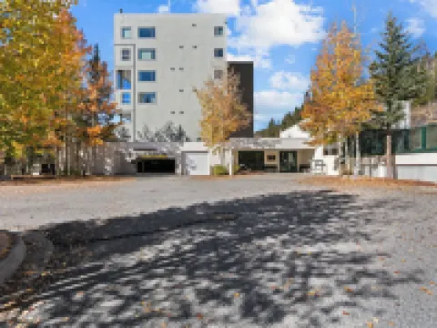 Saints John 2539 Hotels in Dillon