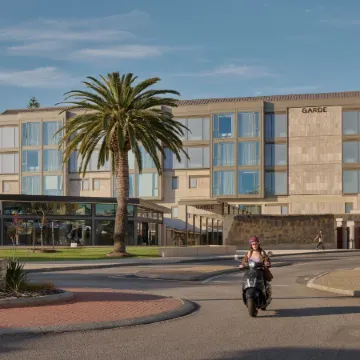 Warders Hotel by Garde