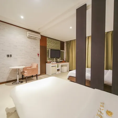 HOTEL IMT(B)