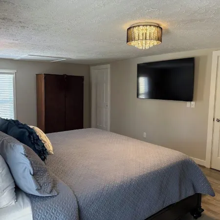 Walk to Muirfield – Backyard Pavilion, 2 Fire Pits for Ultimate Relaxation!