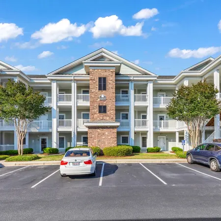Elegant 3BR Condo at Magnolia Pointe