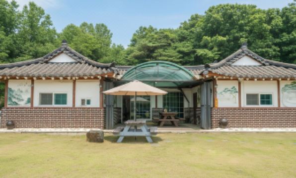 Ganghwa Gichayeohaeng Pension