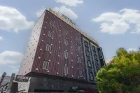 Hotel V