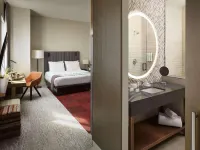 Thesis Miami Coral Gables Curio Collection Hilton