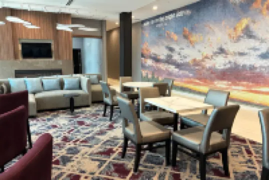 라 퀸타 인 & 스위트 바이 윈덤 애선스