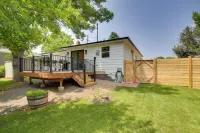 Modern Rapid City Vacation Rental w/ Deck - Alojamientos