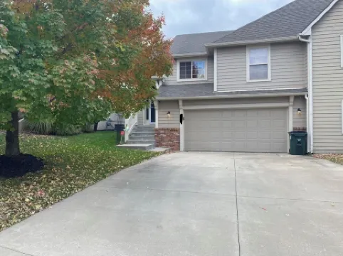 1 night or more. A Charming 3-bedroom-Spacious, Quiet, Comfortable Home