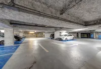 B&B HOME Rueil-Malmaison Gare - parking
