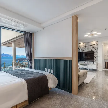 Yeosu Tira061 Boutique Spa & Pool