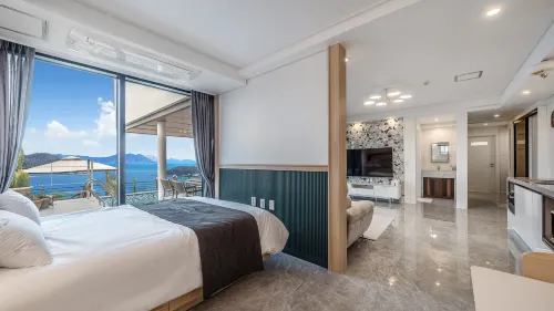 Yeosu Tira061 Boutique Spa & Pool