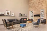 Country Inn & Suites by Radisson, Green Bay East, WI - parking