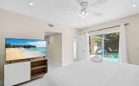 Backyard Oasis Waterfront Pool Paddle Board