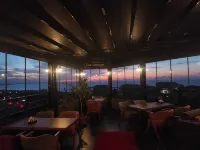 Grand Royal Hotel - breakfast