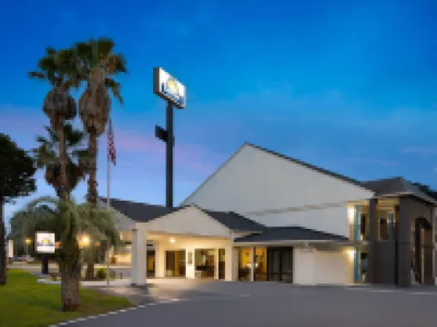 Days Inn by Wyndham Hardeeville Near Hilton Head Hotels in Jasper County