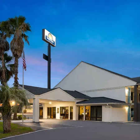 Days Inn by Wyndham Hardeeville Near Hilton Head