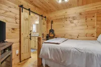 Cozy Cabin Retreat: Your Peaceful Getaway Awaits