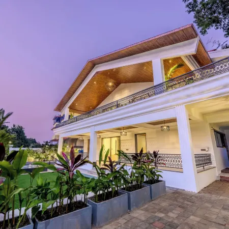 ELIVAAS Valley View 5BHK Villa With Pool Hotels in Mapusa