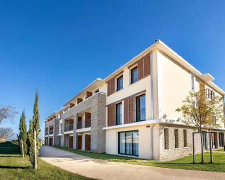 Ibis Styles Cabriès Aix-en-Provence TGV Hotels in Cabries