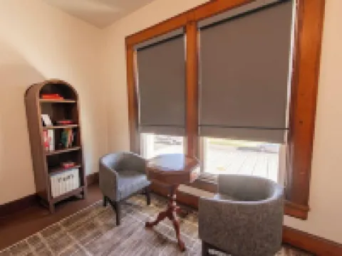 4-bedroom house in historic downtown Xenia w/WiFi, AC. Book your stay now!