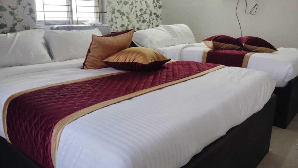 Sai Plaza Lodge