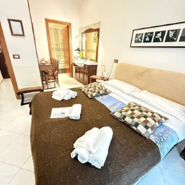 Bed & Breakfast Plebiscito Home Отели рядом с достопримечательностью «Борги ди Посиллипо»