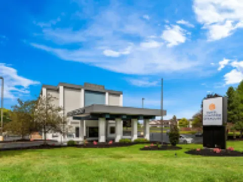 โรงแรมคองคอร์ด ซีราคิวส์, แอน แอสเซนด์ คอลเลกชัน โรงแรม โรงแรมในDe Witt