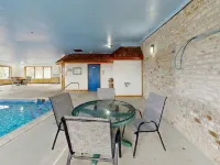 Oscoda Lakeside Hotel - Uima-altaat