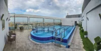 Grand Mayral Hotel - Pools