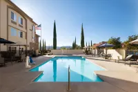 La Quinta Inn & Suites by Wyndham Paso Robles - Pools