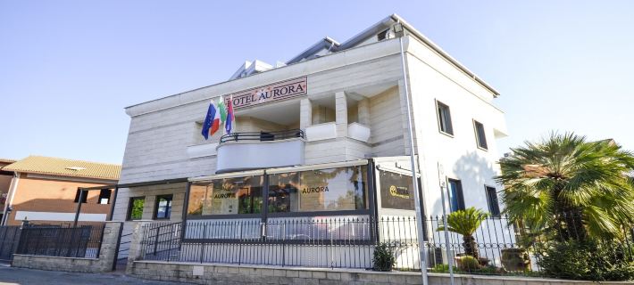 โรงแรมออโรรา โรงแรมในเมืองหลวงของกรุงโรมเมืองหลวง