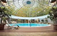 Toronto Don Valley Hotel - piscina