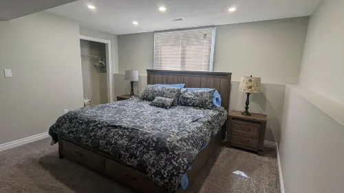 Doctor's Lounge - An Executive Home in Niagara