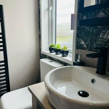 Ashbourne Heights Holiday Park - Holiday Accommodation 18103