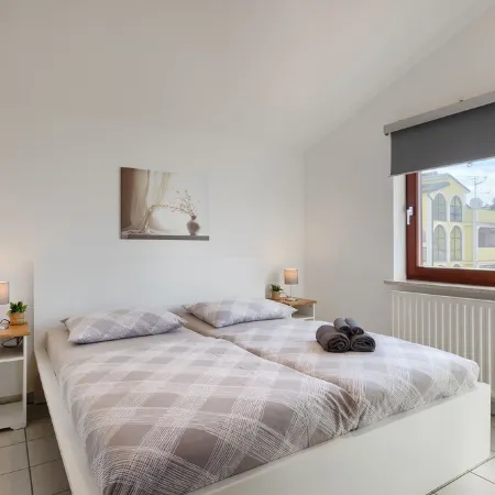 Beautiful spacious apartment (No. 3) with 2 bedrooms 300m from the beach