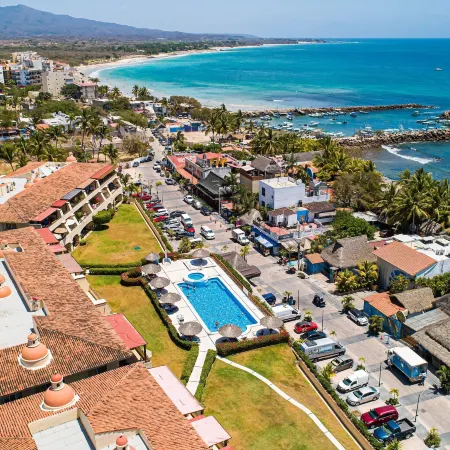 Oceanfront Condo With Pool, Balcony, Amazing Views, Washer/dryer, & Partial AC Отели в г. Пунта де Мита