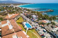 Oceanfront Condo With Pool, Balcony, Amazing Views, Washer/dryer, & Partial AC