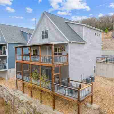 Kokomo Kove Hot Tub, Views Hotel Exterior