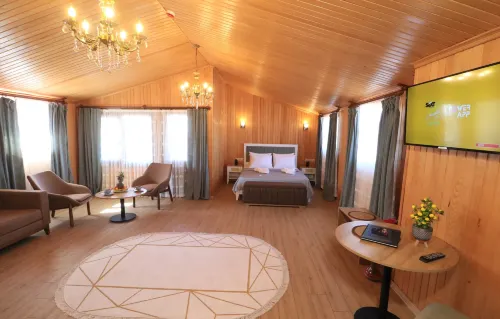 Almircan Hotel