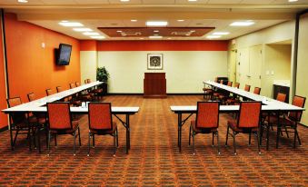 Hampton Inn & Suites Cincinnati/Uptown-University Area
