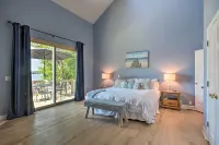 Impeccable Home w/ Dock & Pool on Lake Wateree! - parking